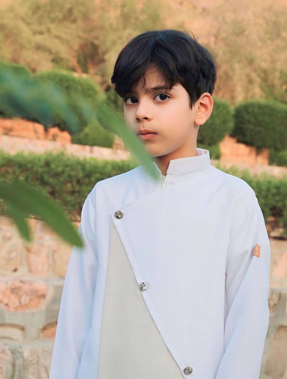 ثوب(زها حديد)