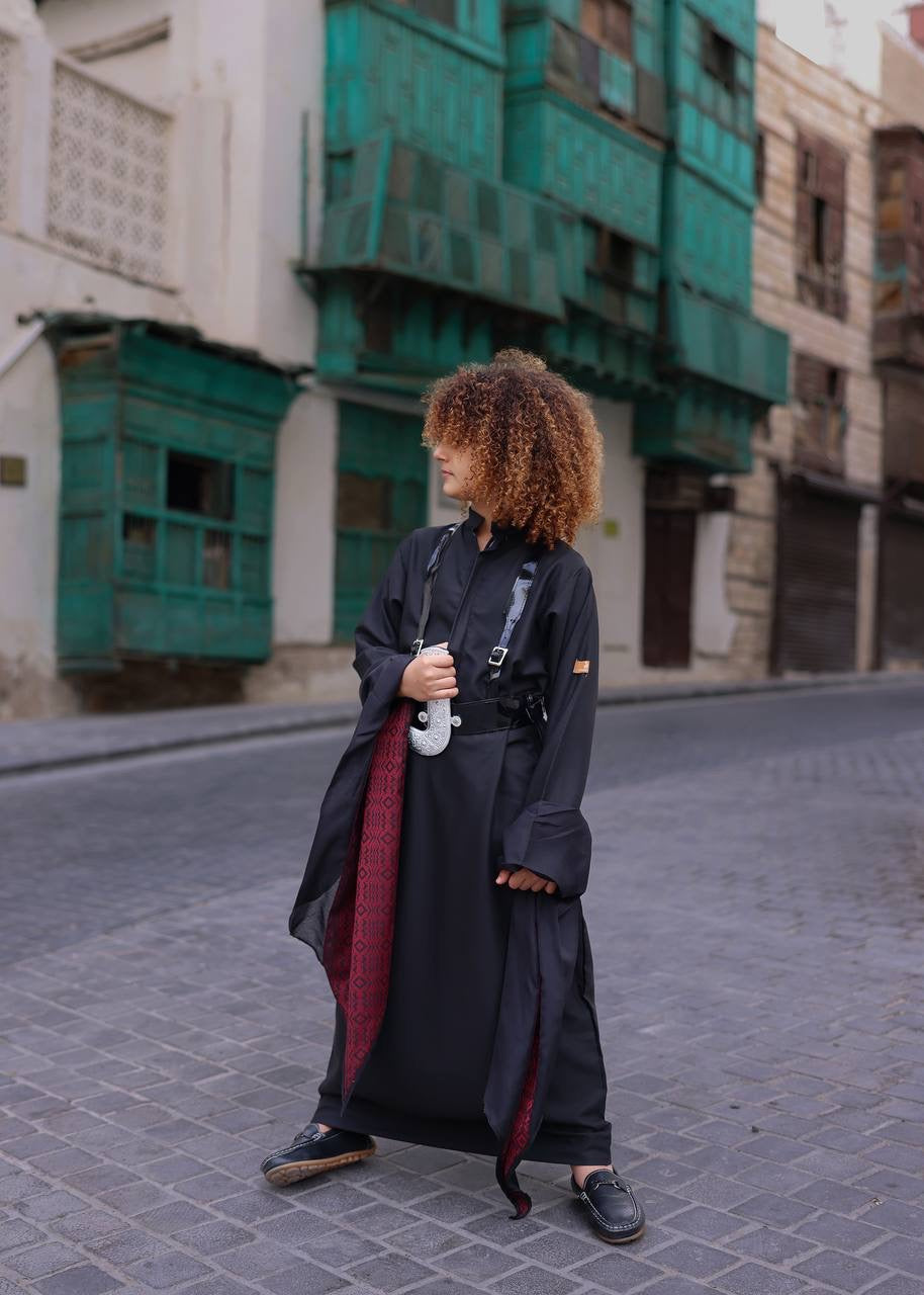 ثوب(الأسود)