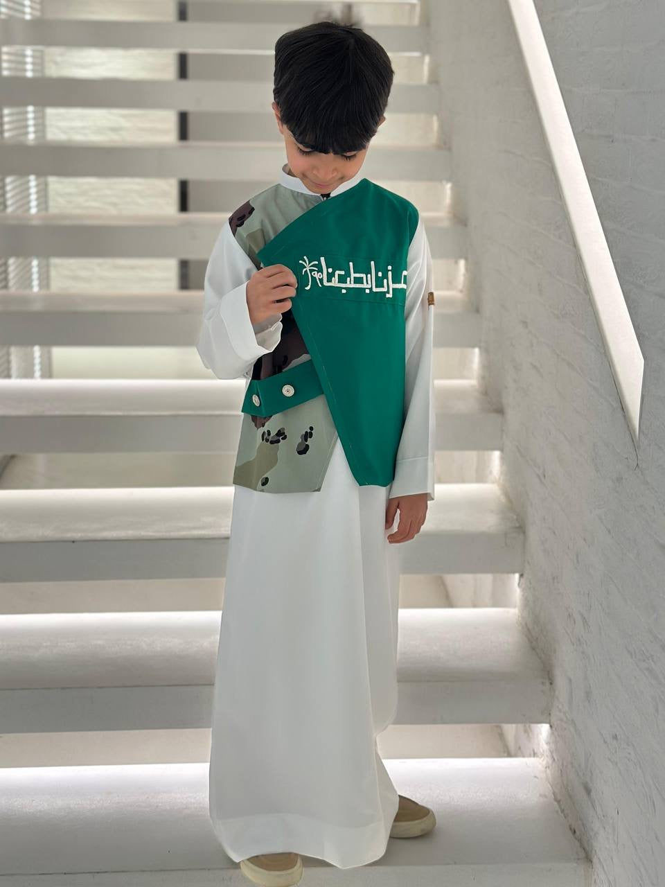 ثوب(عزنا)وطني
