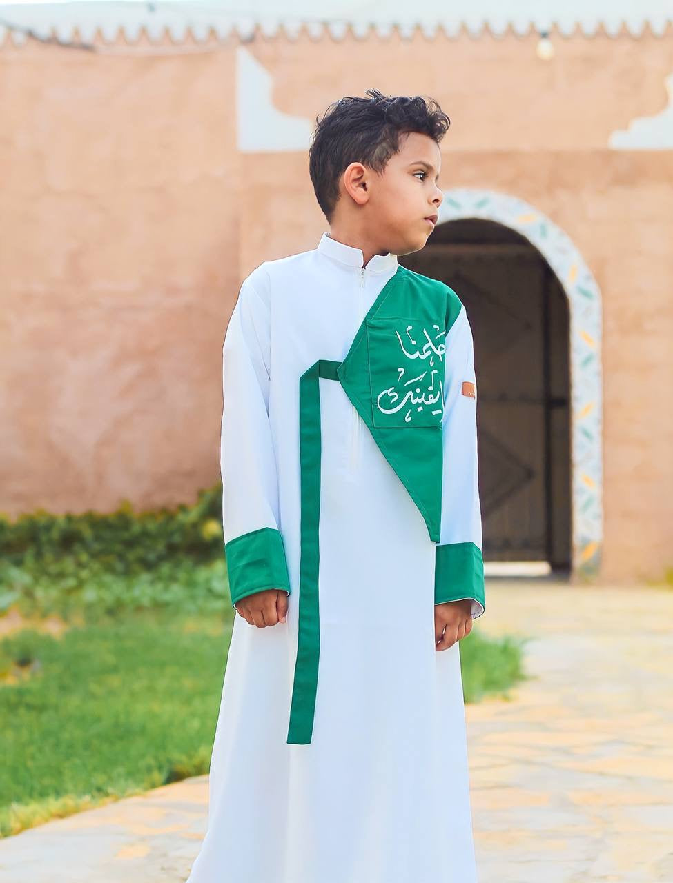 ثوب(مطلق)وطني