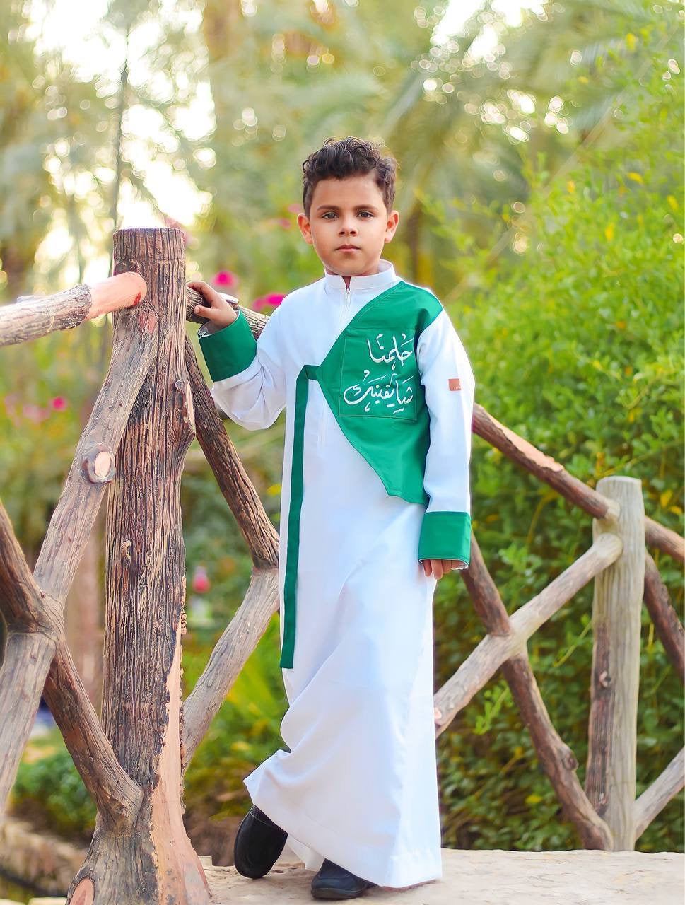 ثوب(مطلق)وطني