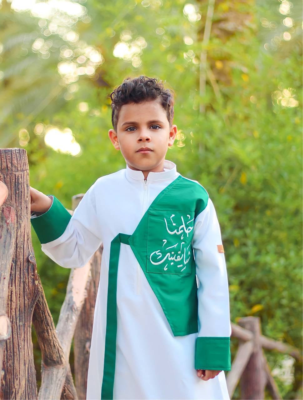 ثوب(مطلق)وطني